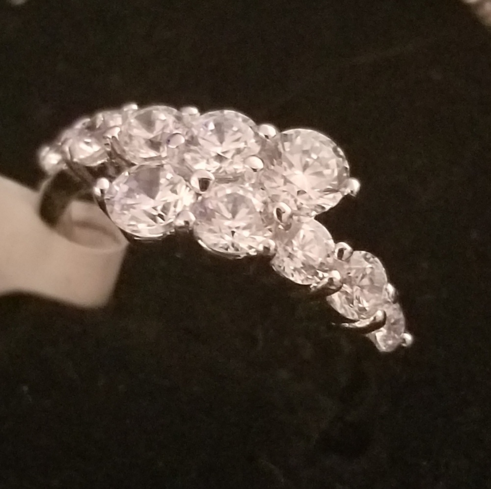 Solid .925 Sterling Silver Wedding Ring Size 7